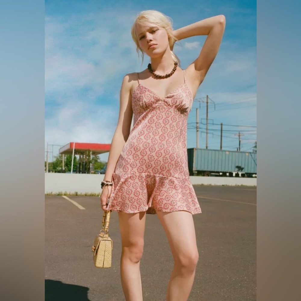Kimchi Blue Printed Satin Mini Dress In Pink New With Tags